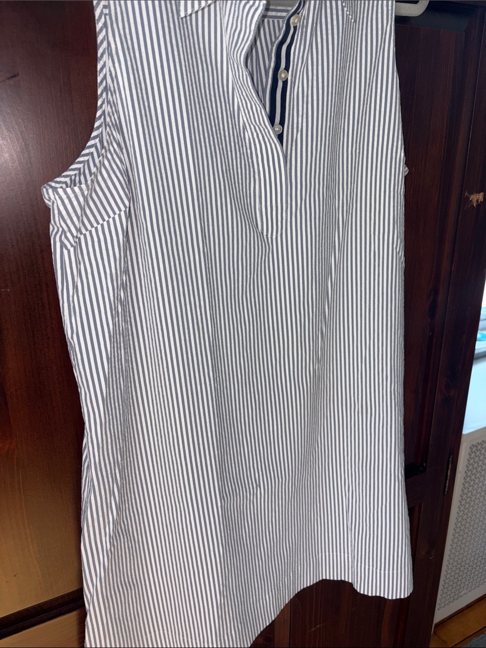 Vineyard Vines Blue and White Striped Sleeveless Coverup - Picture 4 of 7